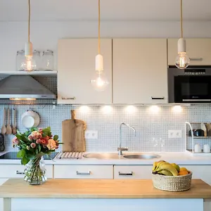 https://charming-studio-in-bredene.ostend-hotel.net