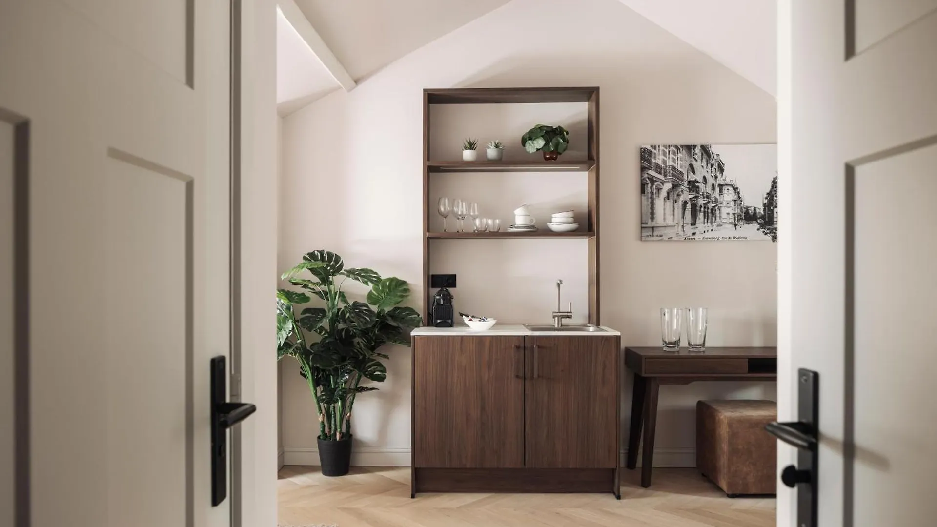 Zurenborg Suites 안트베르펜 0*,  벨기에