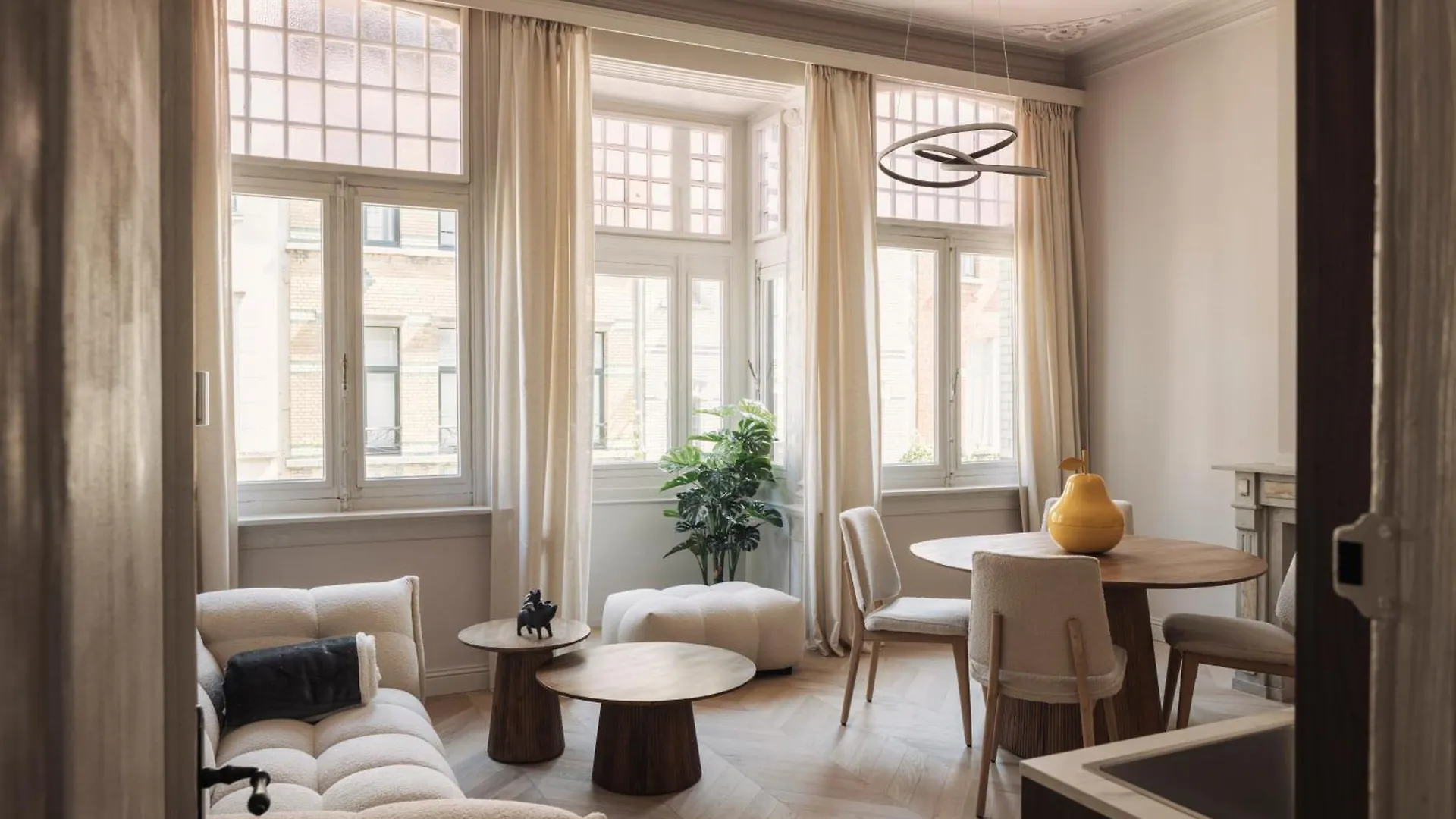 Zurenborg Suites 안트베르펜
