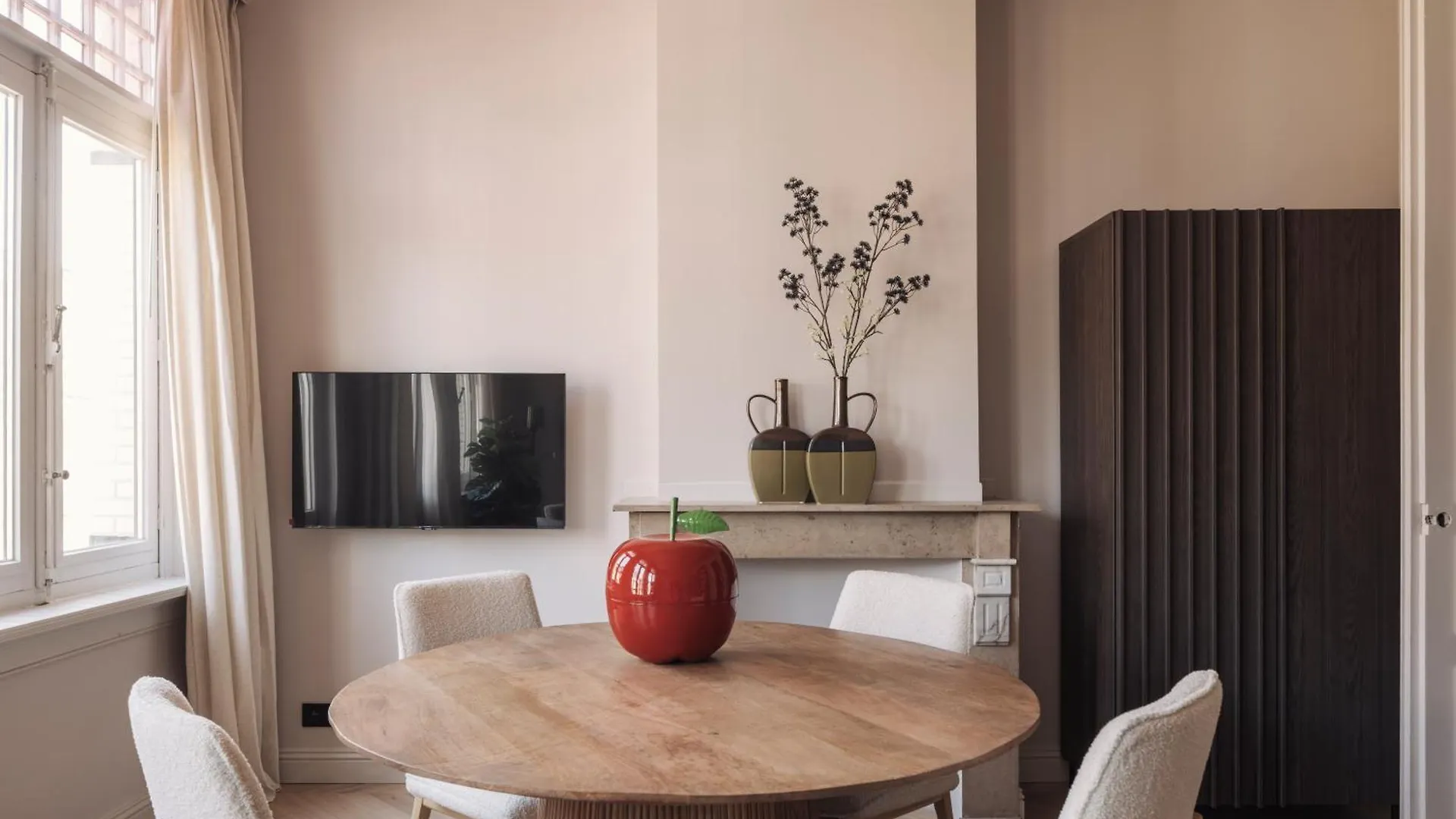 Zurenborg Suites 안트베르펜 0*,